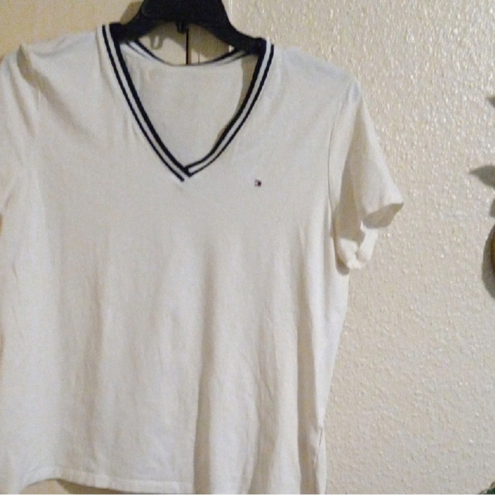 Elegant White V-Neck Women's Tee